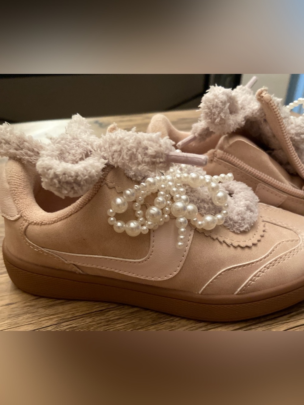 NWOT DV by Dolce Vita Girls Valor Retro Platform Court Sneaker Size 12